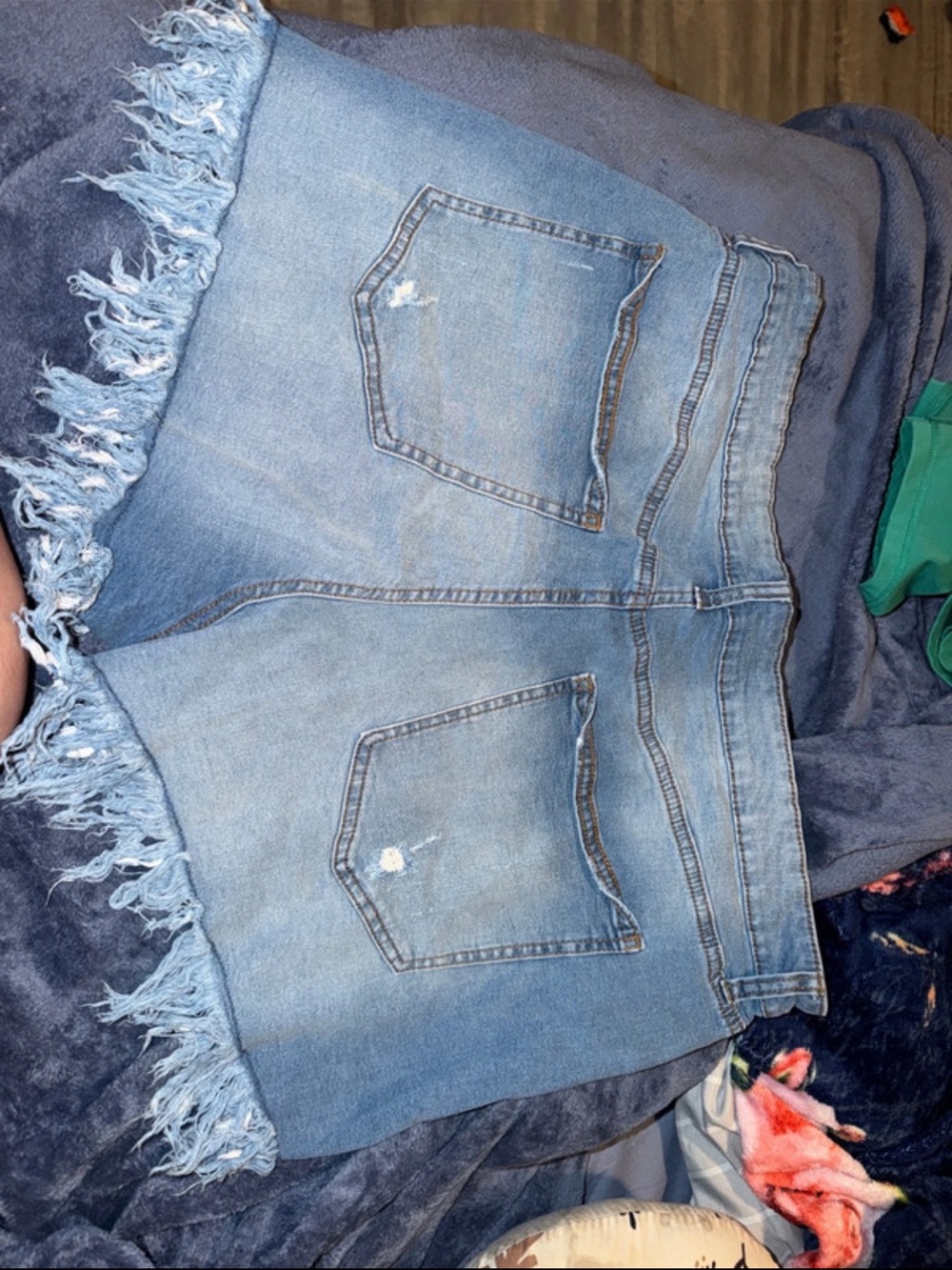 No Boundaries Light Blue Frayed Hem Jeans